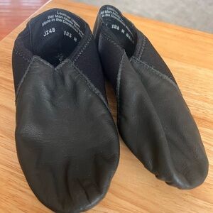 So Danca kids dance jazz shoes.